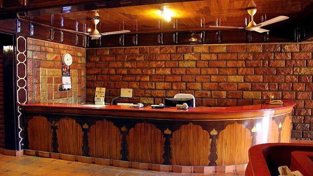 Hotel Sagar Kambam Esterno foto